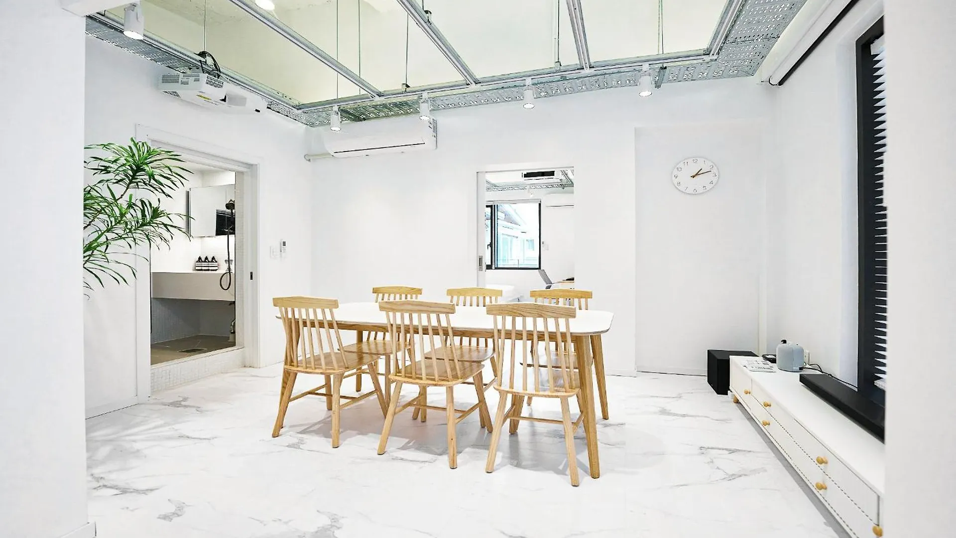 Fb Tailored Service Home Near Hongik Univ Station Seul