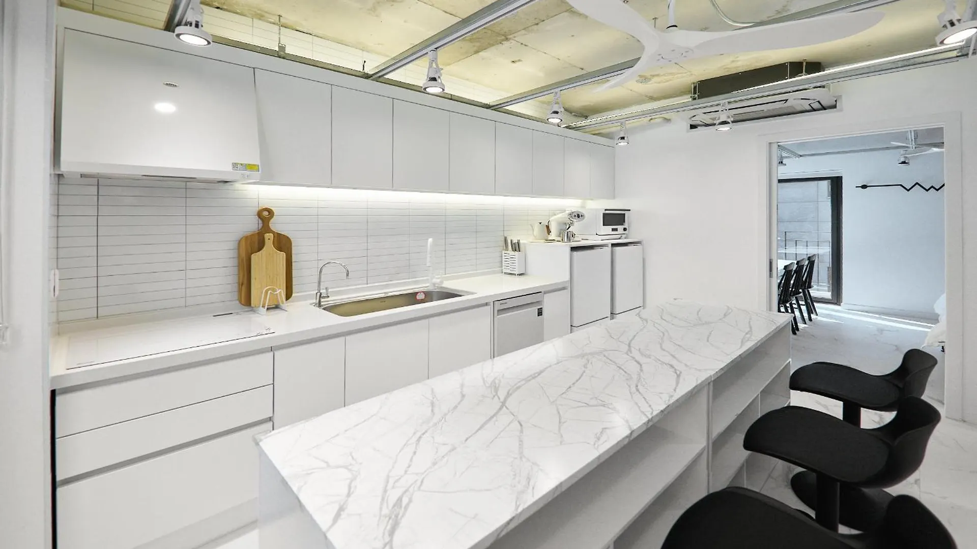 Fb Tailored Service Home Near Hongik Univ Station Seoul South Korea